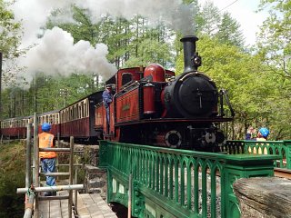 Work underway as David Lloyd George passes by